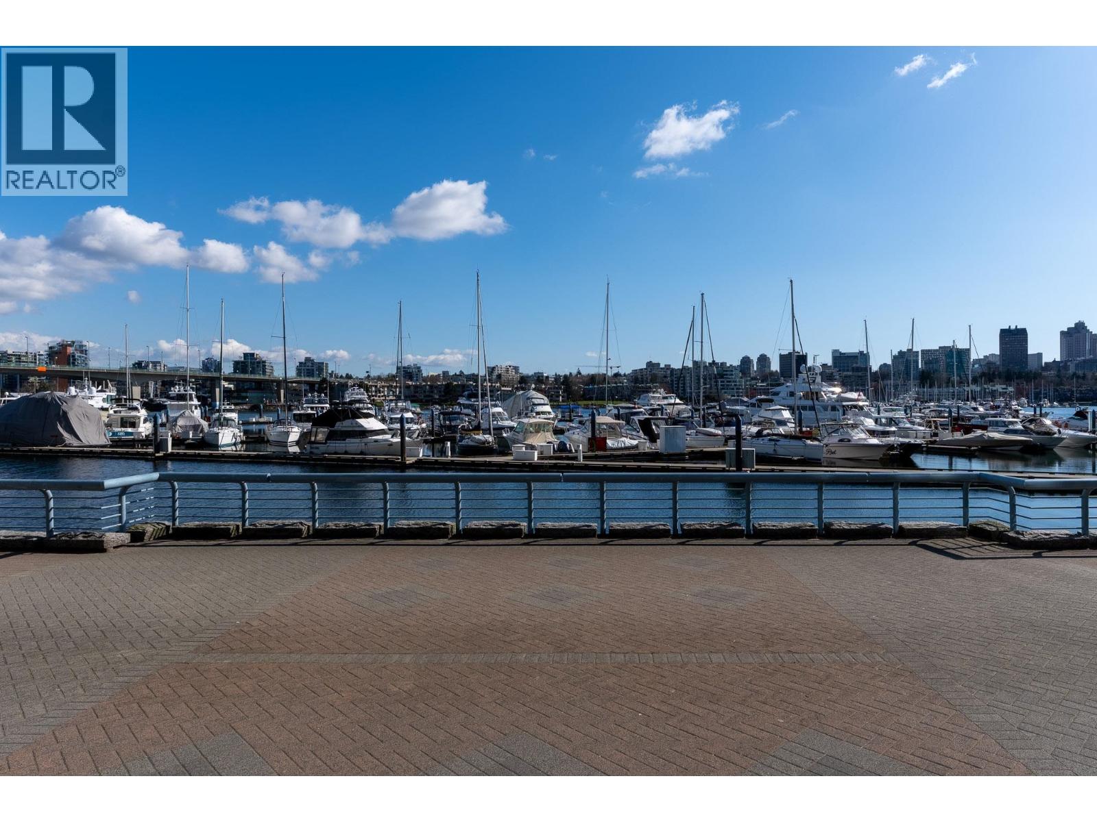 1605 193 Aquarius Mews, Vancouver, British Columbia  V6Z 2Z2 - Photo 35 - R3106133