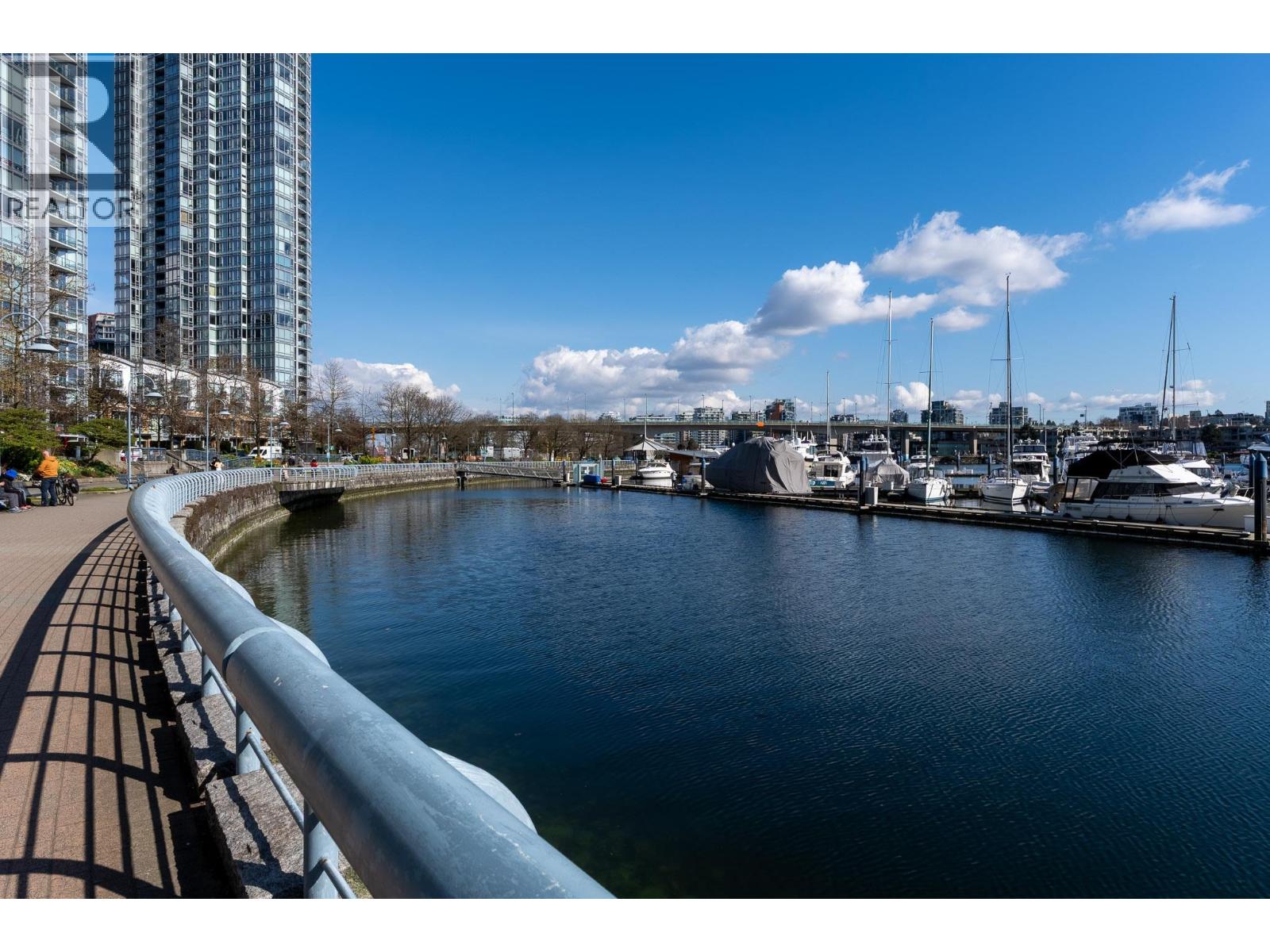 1605 193 Aquarius Mews, Vancouver, British Columbia  V6Z 2Z2 - Photo 36 - R3106133