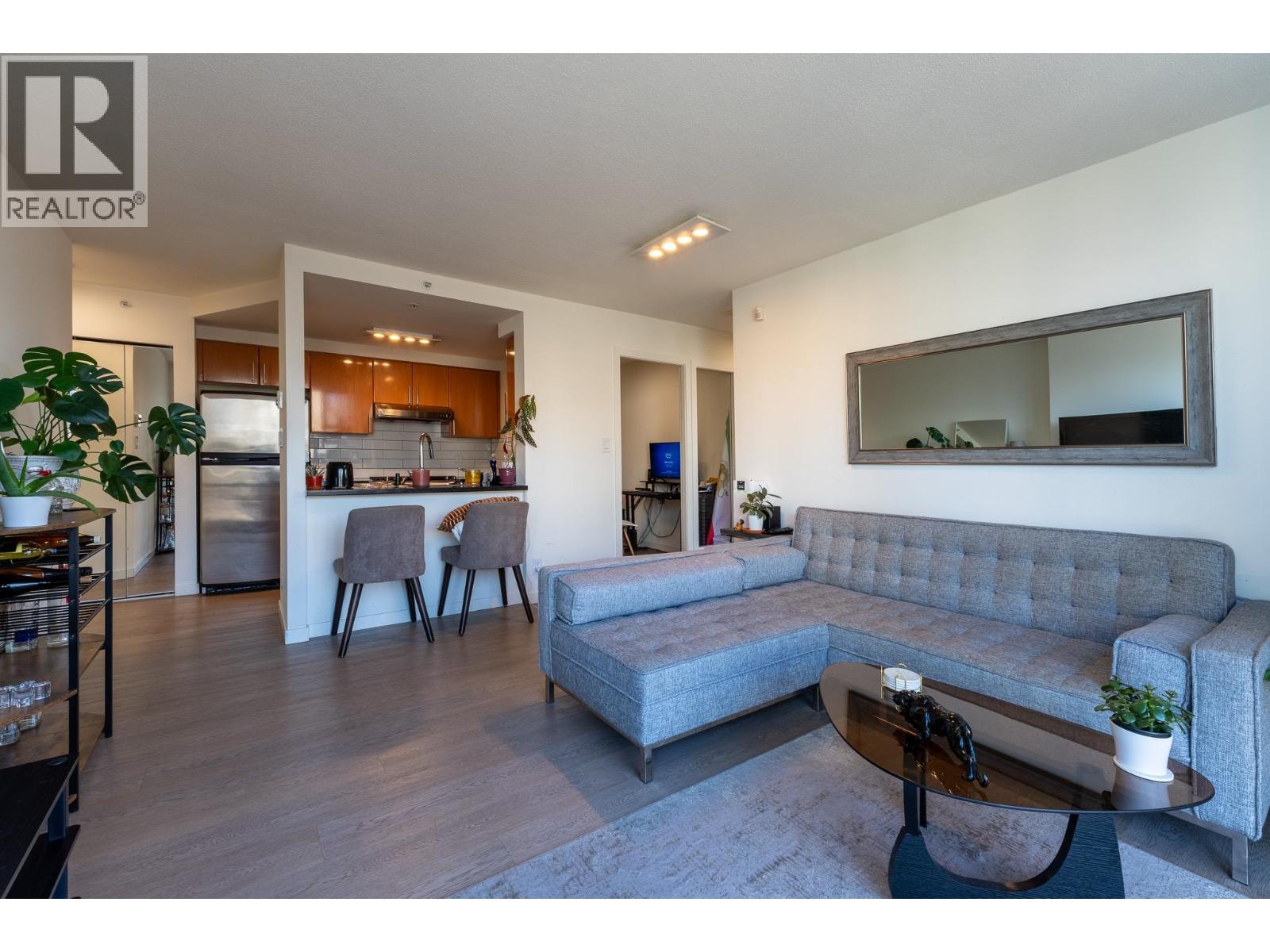 1605 193 Aquarius Mews, Vancouver, British Columbia  V6Z 2Z2 - Photo 9 - R3106133