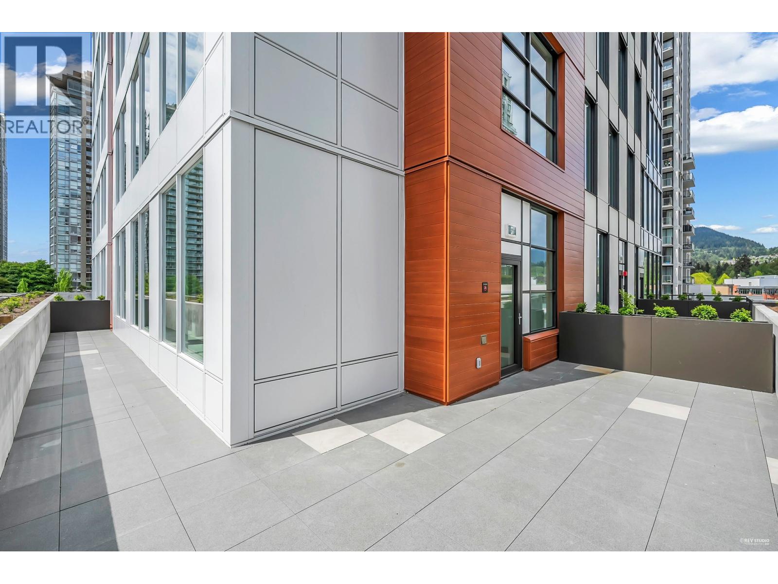 405 2992 Glen Drive, Coquitlam, British Columbia  V3B 0V2 - Photo 7 - C8077521