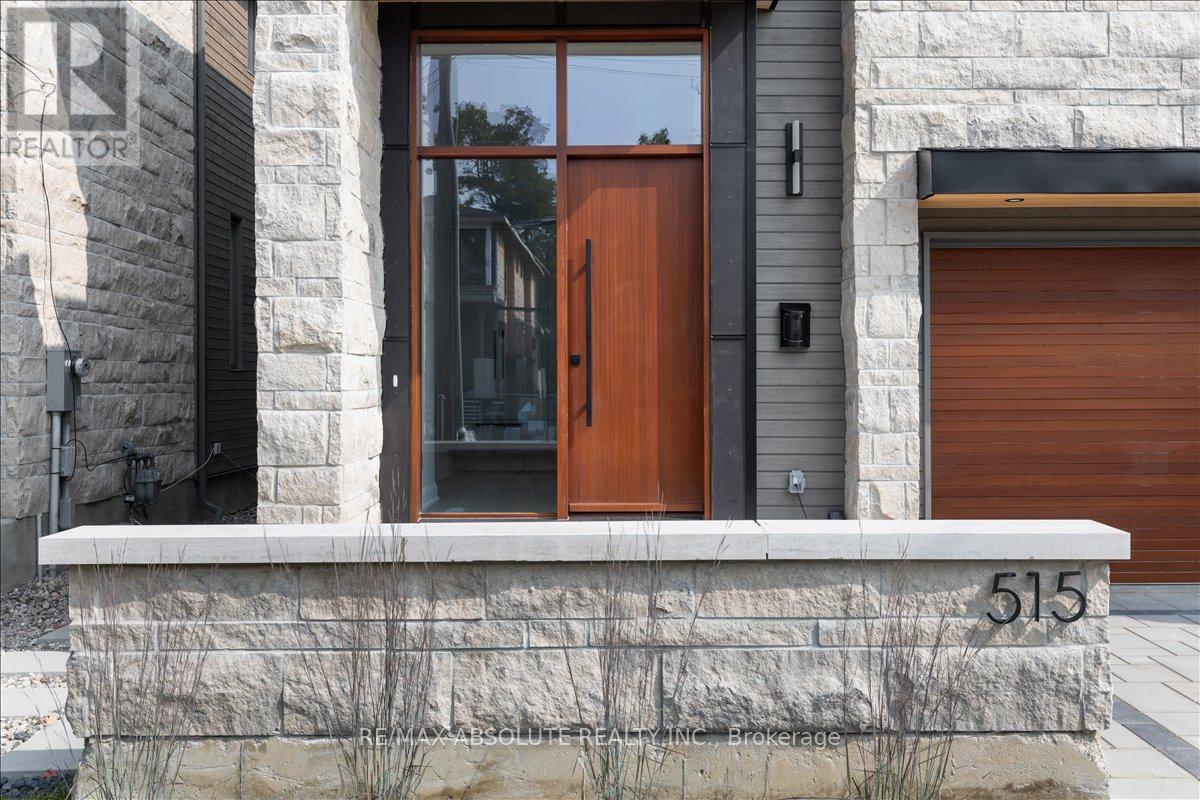 515 Roosevelt Avenue, Ottawa, Ontario  K2A 1Z9 - Photo 3 - X12947864