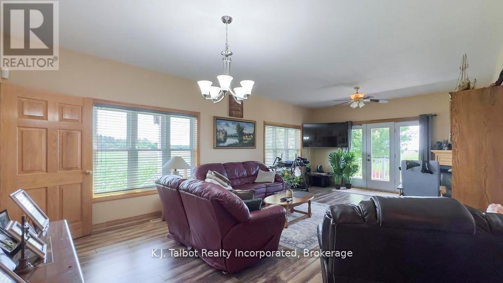 79823 Bluewater Highway, Central Huron, Ontario  N7A 3X8 - Photo 28 - X12947792