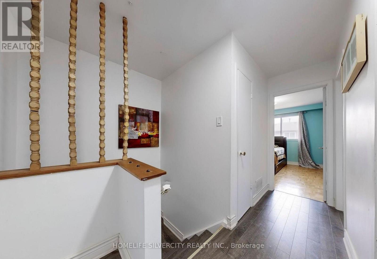 8 - 7033 Netherbrae Road, Mississauga, Ontario  L4T 2W2 - Photo 6 - W12942016