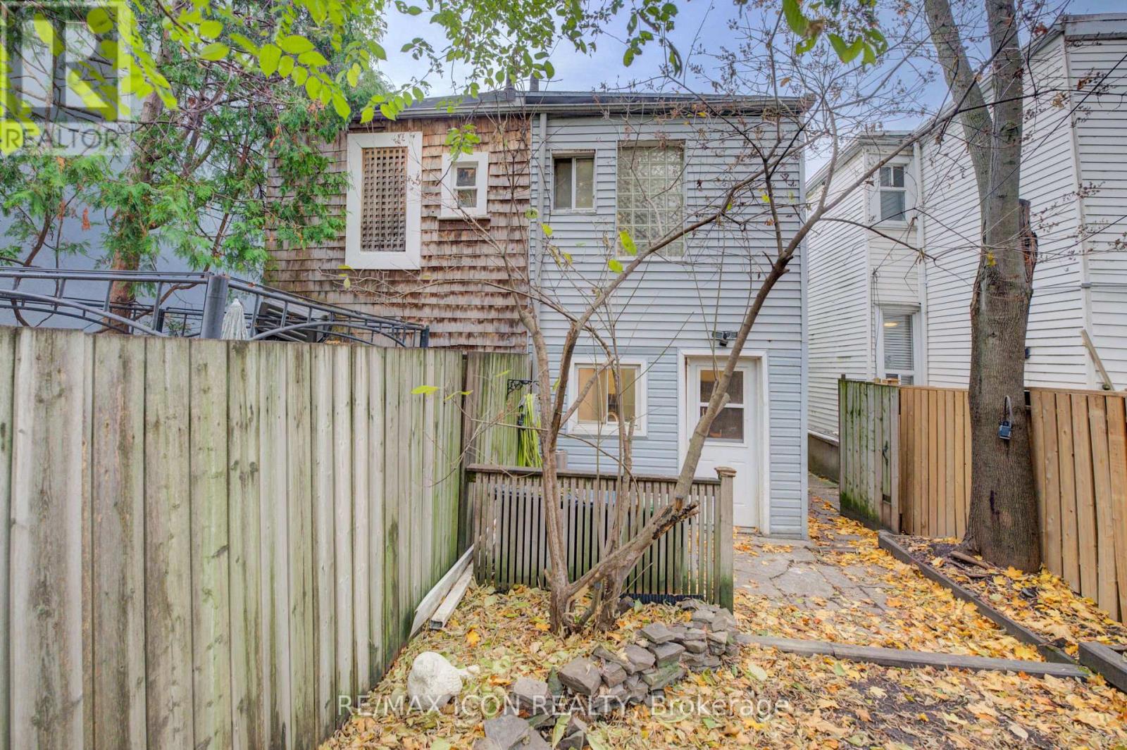 898 Eastern Avenue, Toronto, Ontario  M4L 1A4 - Photo 29 - E12947794