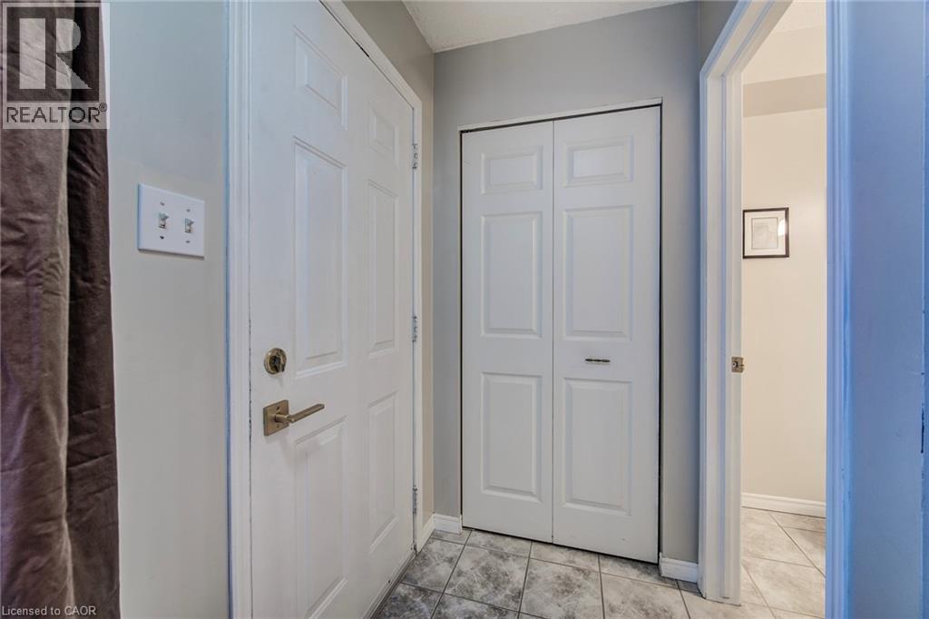 43 Hagan Avenue, Guelph, Ontario  N1E 7B7 - Photo 4 - 40815116