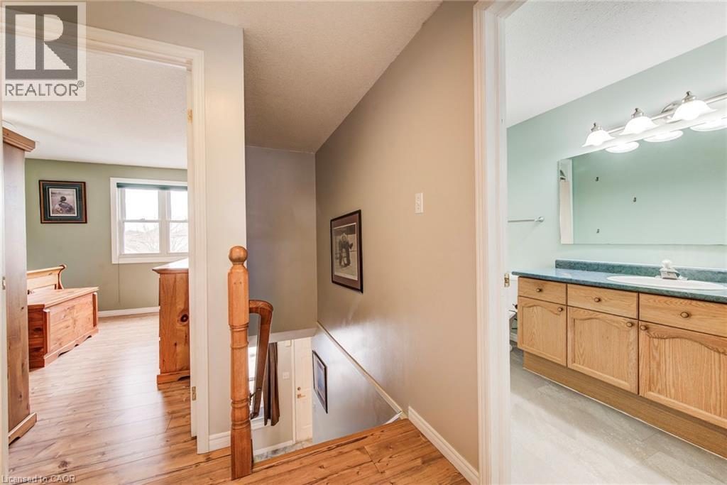 43 Hagan Avenue, Guelph, Ontario  N1E 7B7 - Photo 23 - 40815116