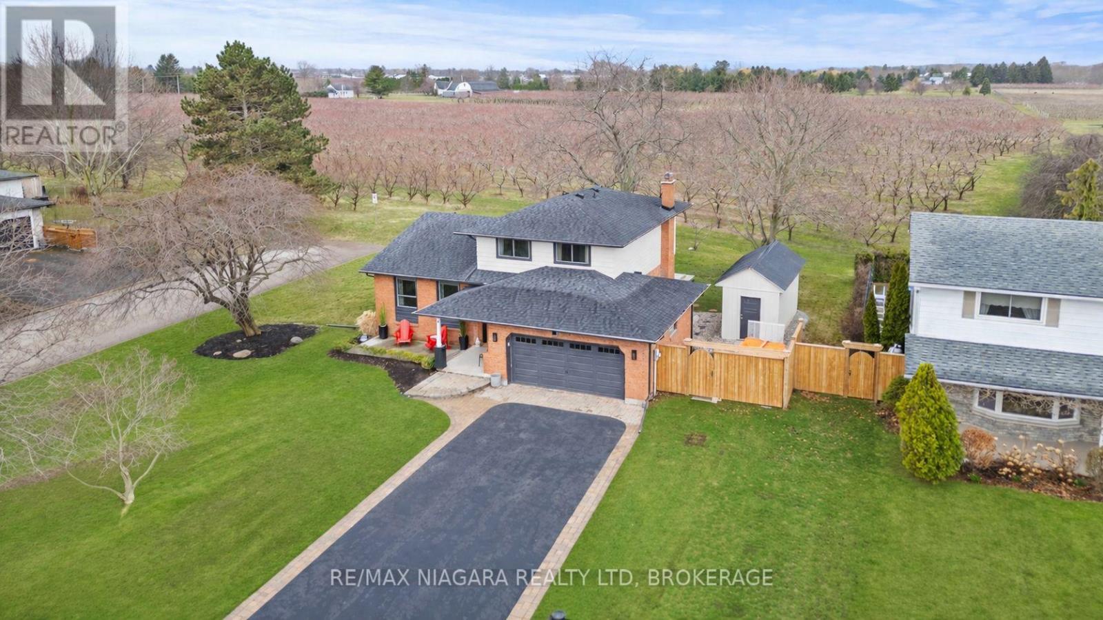 7 Garrison Village Drive, Niagara-On-The-Lake, Ontario  L0S 1J0 - Photo 1 - X12947818