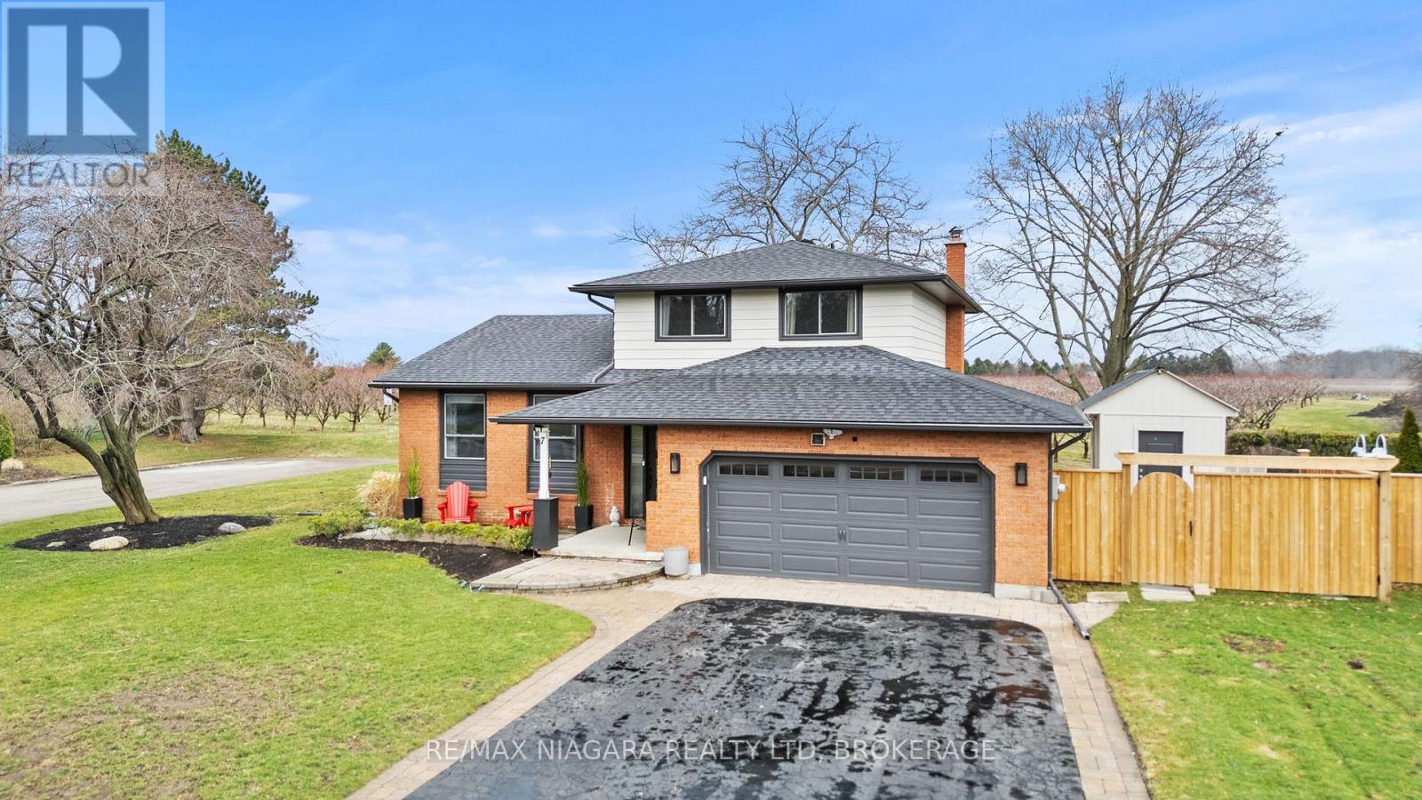 7 Garrison Village Drive, Niagara-On-The-Lake, Ontario  L0S 1J0 - Photo 32 - X12947818
