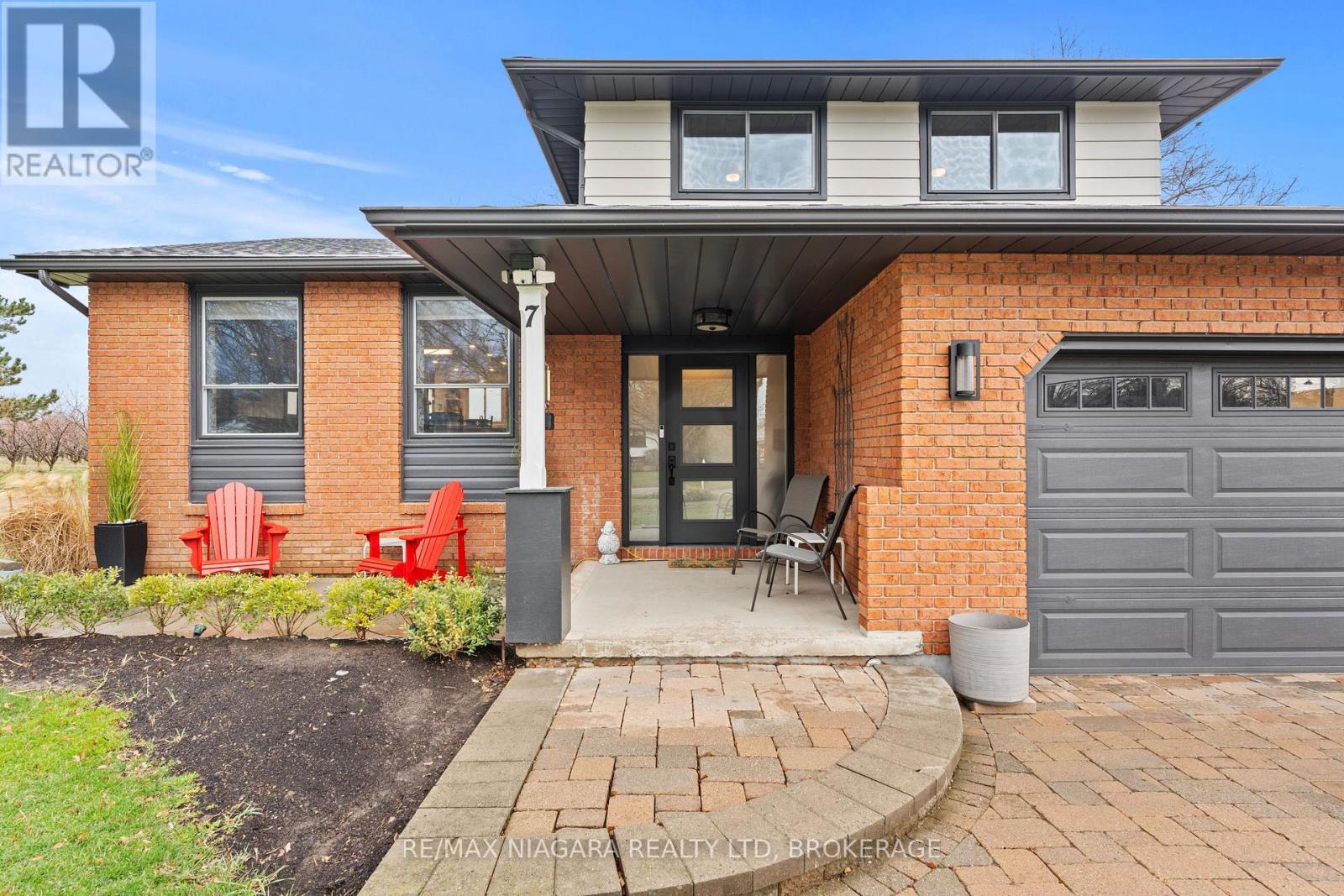 7 Garrison Village Drive, Niagara-On-The-Lake, Ontario  L0S 1J0 - Photo 33 - X12947818