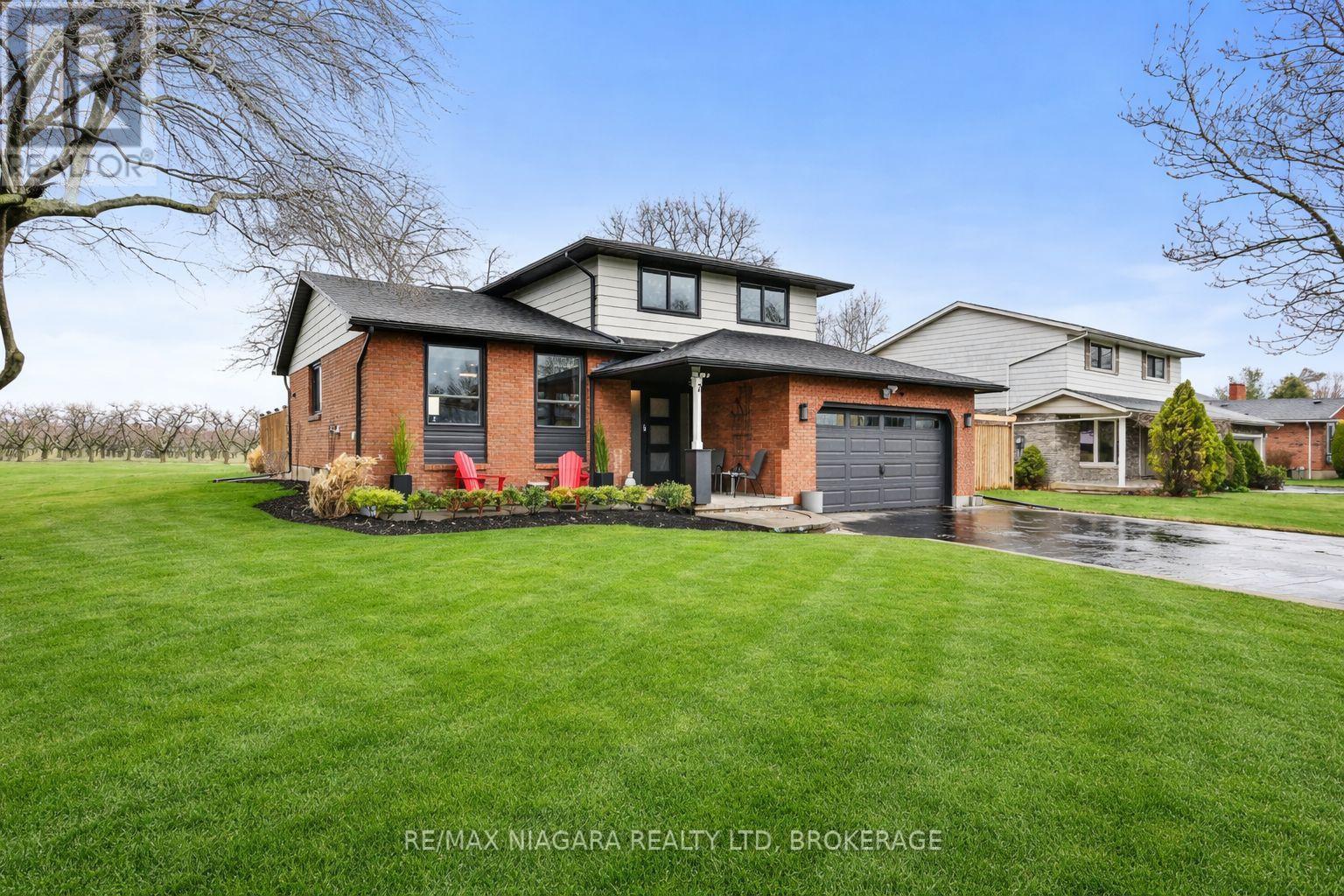 7 Garrison Village Drive, Niagara-On-The-Lake, Ontario  L0S 1J0 - Photo 36 - X12947818