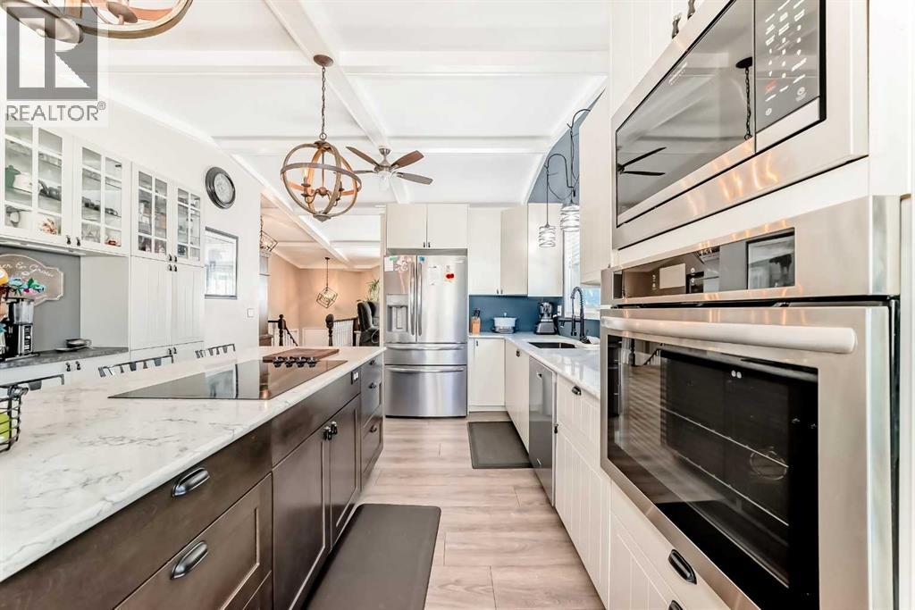 1328 Meadowbrook Drive SE, Airdrie, Alberta  T4A 2A3 - Photo 9 - A2286730