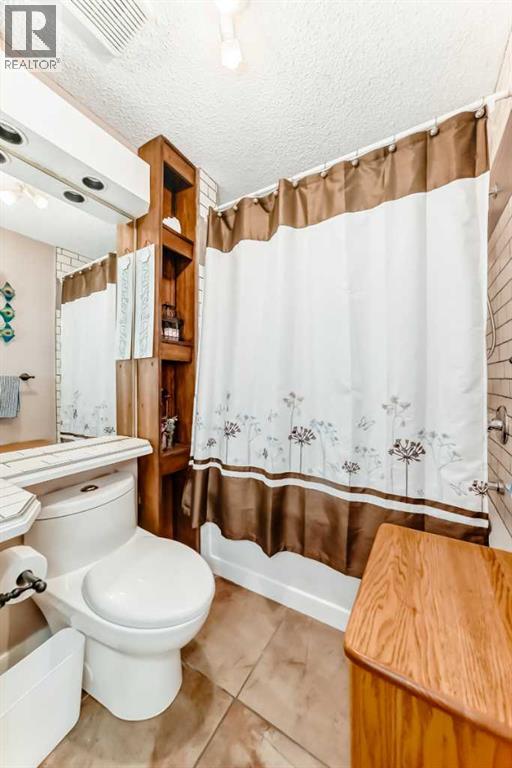 1328 Meadowbrook Drive SE, Airdrie, Alberta  T4A 2A3 - Photo 22 - A2286730