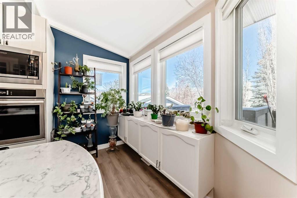 1328 Meadowbrook Drive SE, Airdrie, Alberta  T4A 2A3 - Photo 8 - A2286730