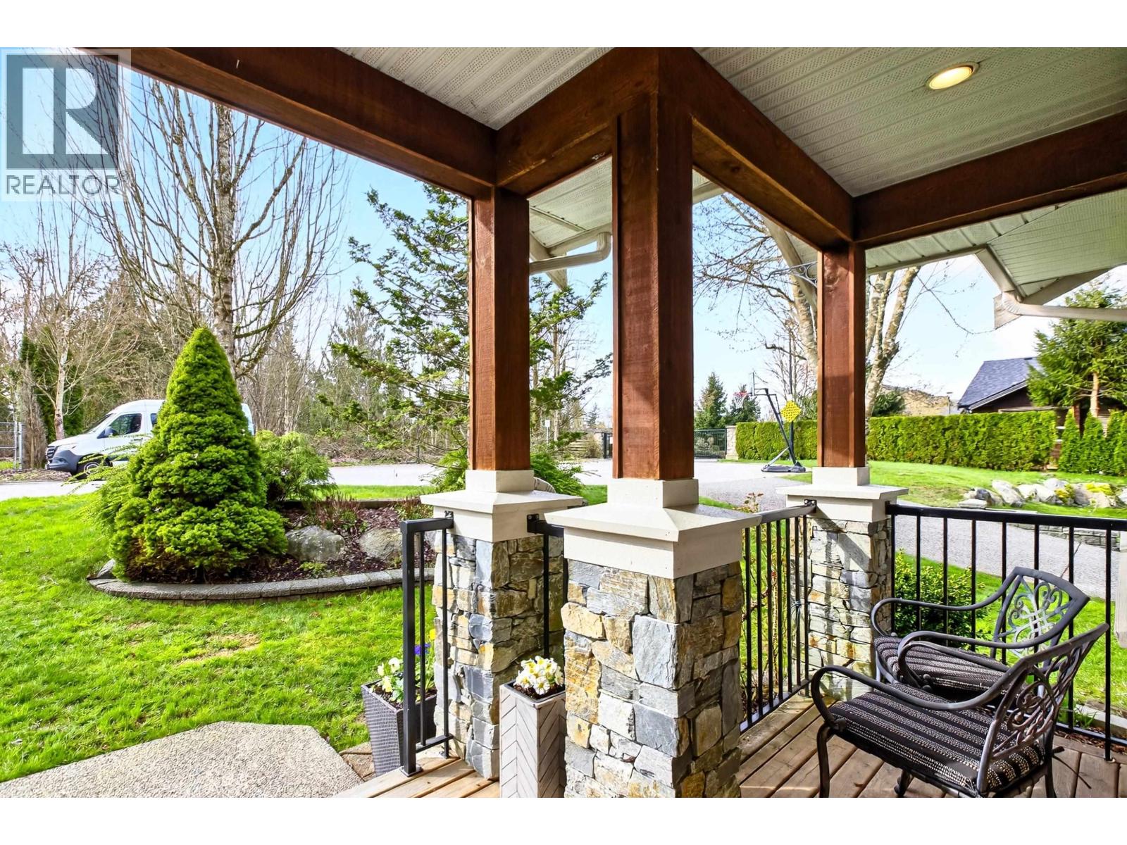 24409 Kimola Drive, Maple Ridge, British Columbia  V2W 0B9 - Photo 3 - R3106121