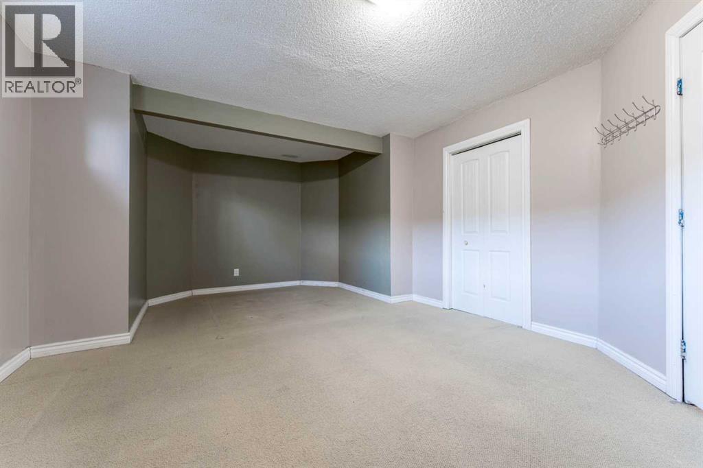 343 Millview Bay SW, Calgary, Alberta  T2Y 3Y1 - Photo 35 - A2295934