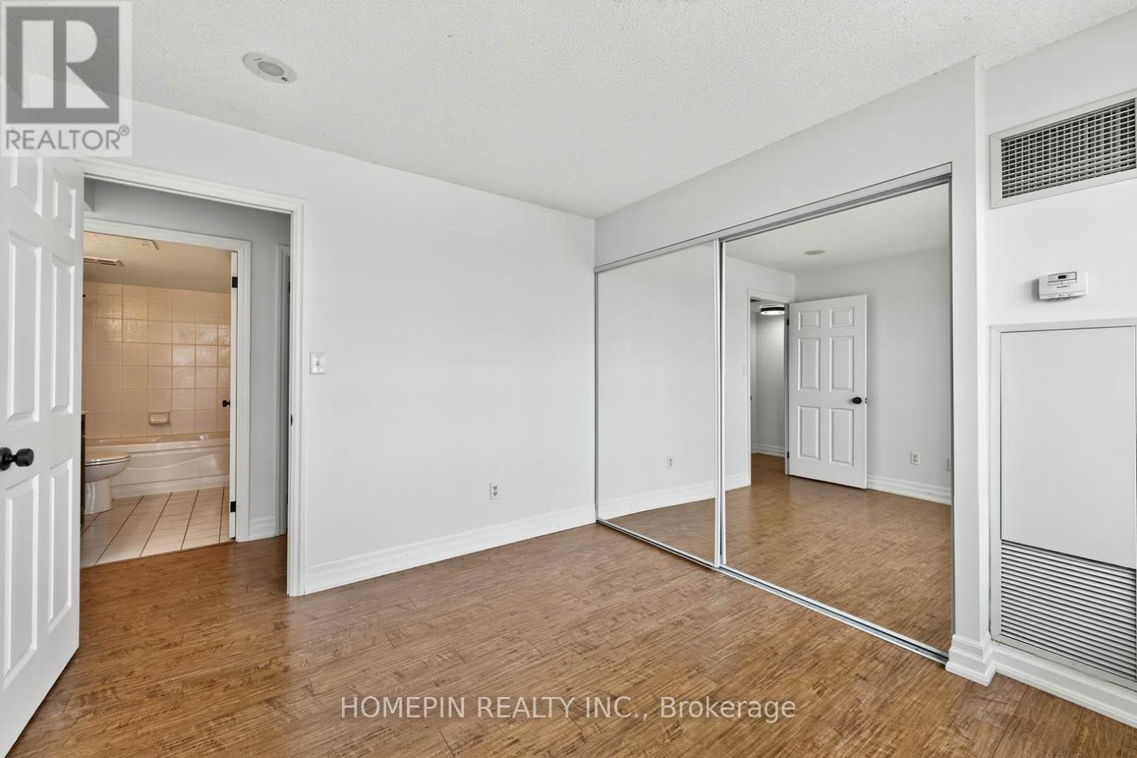 1103 - 39 Oneida Crescent, Richmond Hill, Ontario  L4B 4T9 - Photo 17 - N12947830