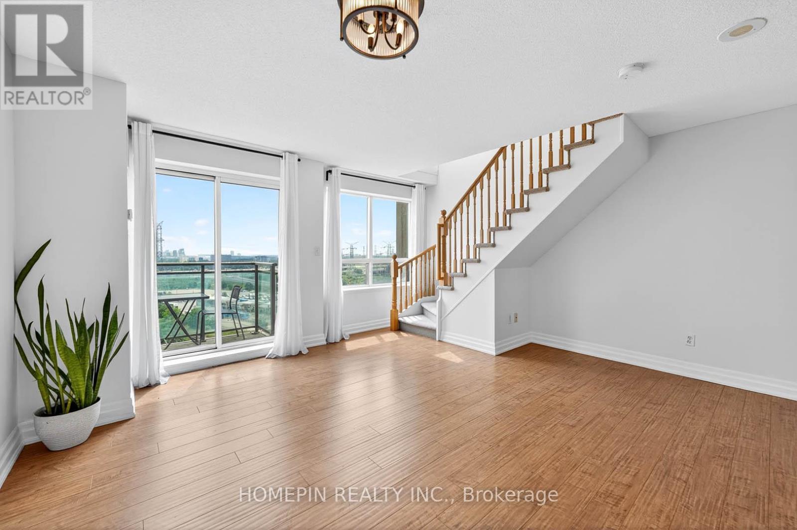 1103 - 39 Oneida Crescent, Richmond Hill, Ontario  L4B 4T9 - Photo 6 - N12947830