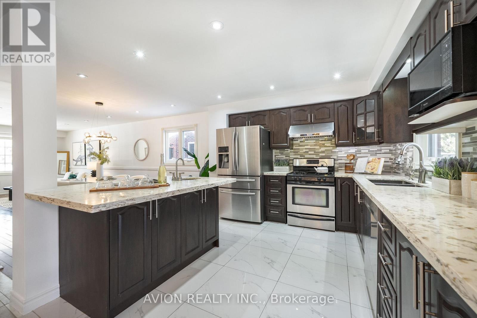 90 Penny Crescent, Markham, Ontario  L3P 5X6 - Photo 13 - N12947850