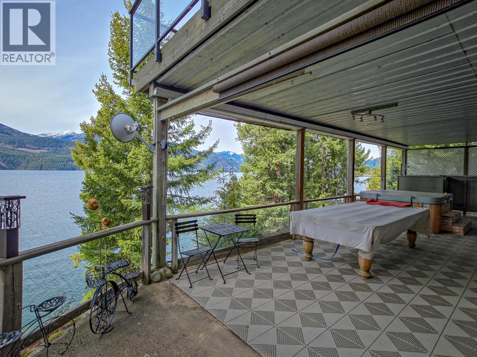 17222 Pilot Bay Road, Kootenay Bay, British Columbia  V0B 1E0 - Photo 32 - 10381328