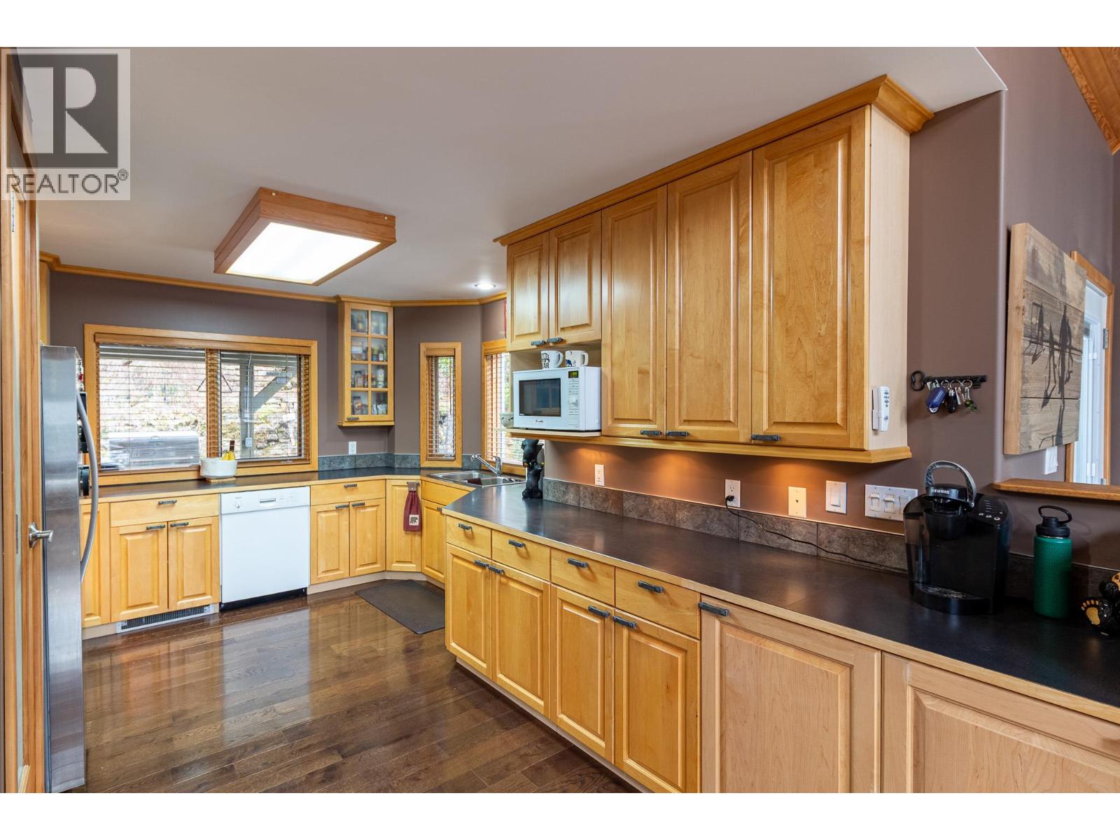 17222 Pilot Bay Road, Kootenay Bay, British Columbia  V0B 1E0 - Photo 17 - 10381328