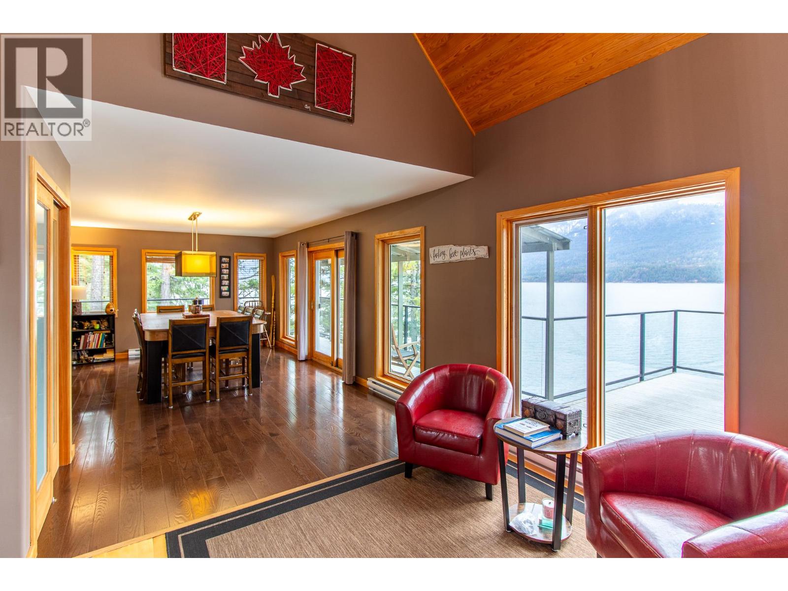 17222 Pilot Bay Road, Kootenay Bay, British Columbia  V0B 1E0 - Photo 6 - 10381328