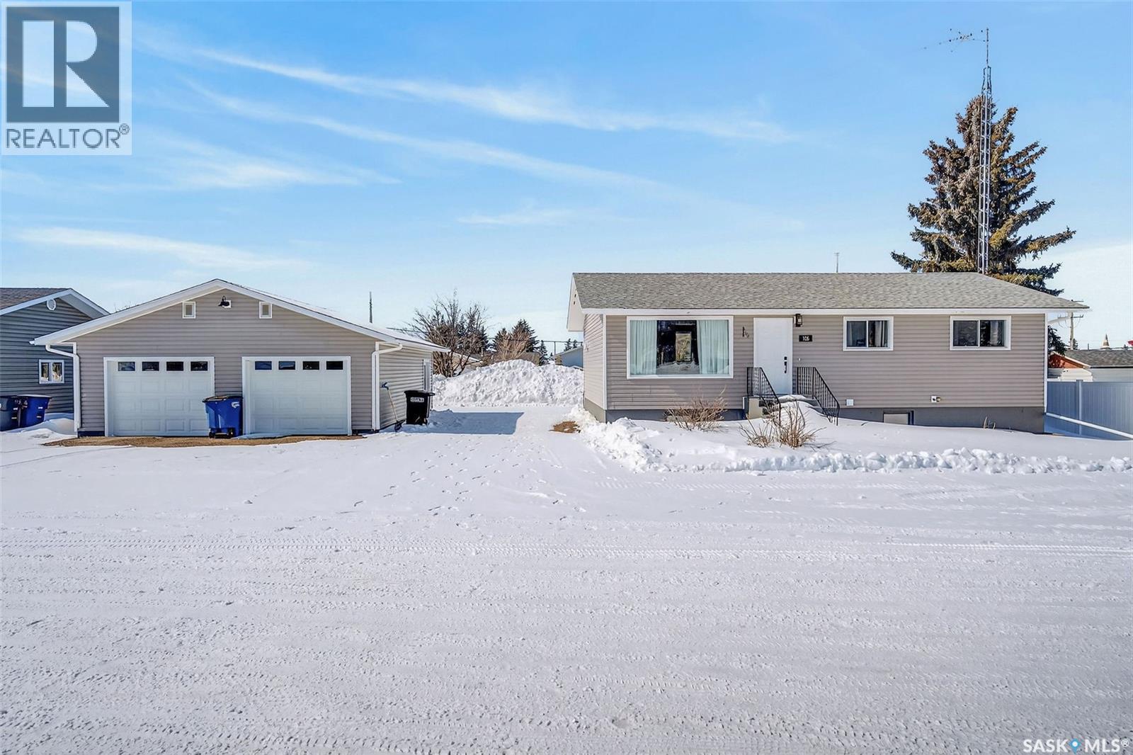 105 4th Avenue N, St. Brieux, Saskatchewan  S0K 3V0 - Photo 4 - SK031811