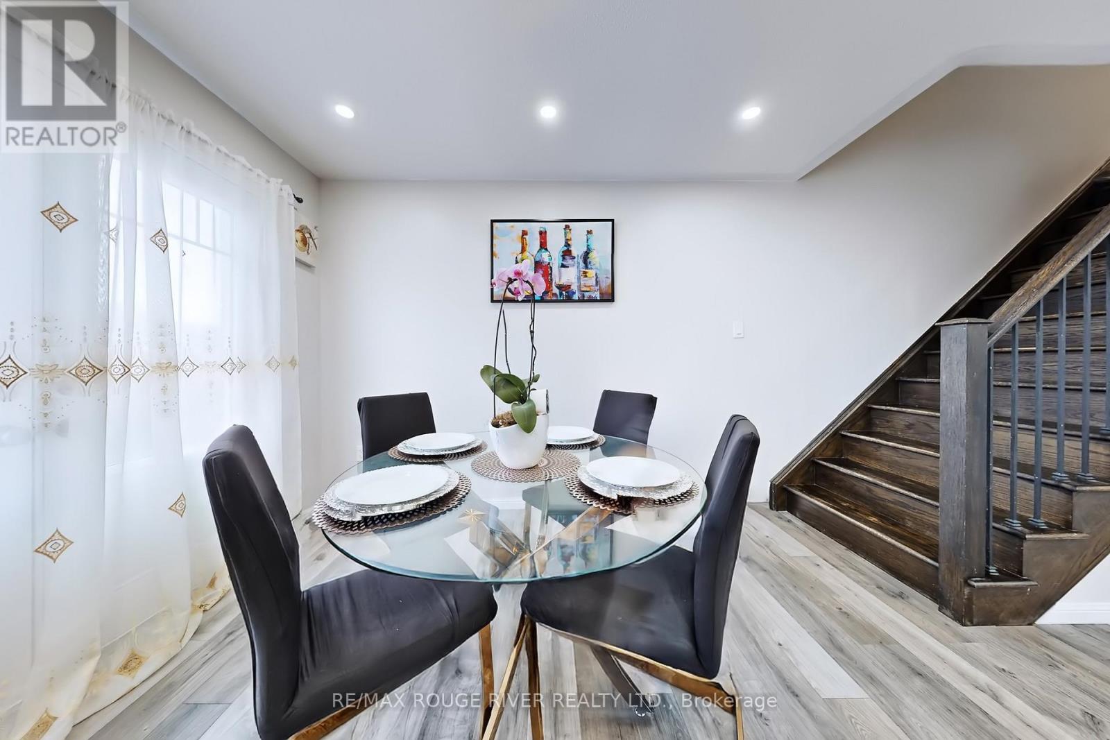 90 Suitor Court, Milton, Ontario  L9T 8R9 - Photo 14 - W12933674