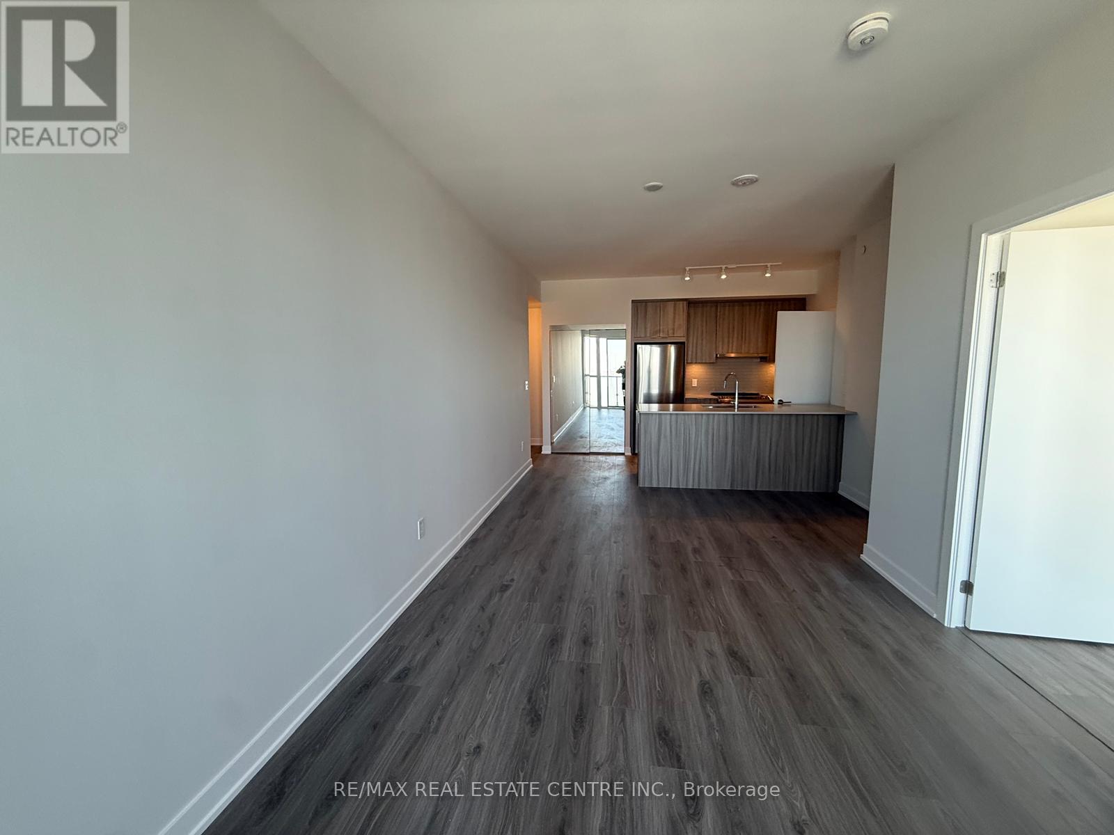 4301 - 430 Square One Drive, Mississauga, Ontario  L5B 0L6 - Photo 15 - W12947772