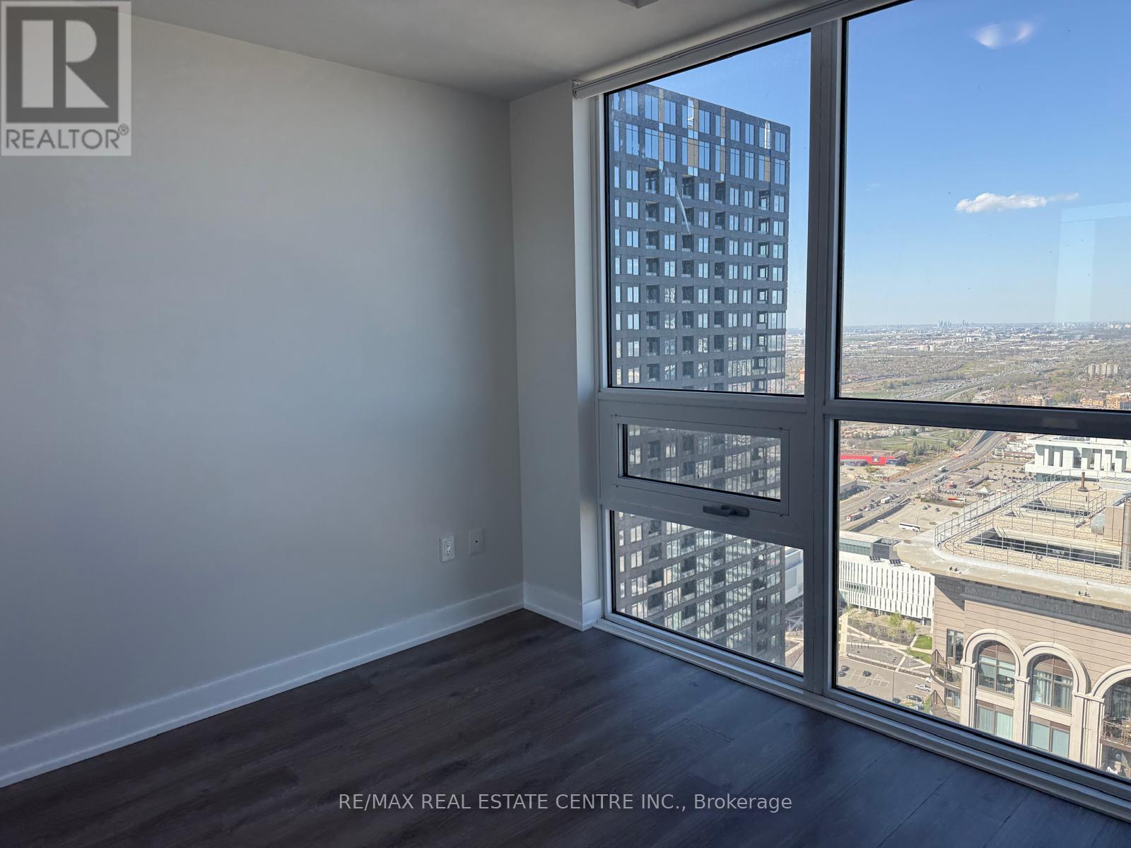 4301 - 430 Square One Drive, Mississauga, Ontario  L5B 0L6 - Photo 24 - W12947772