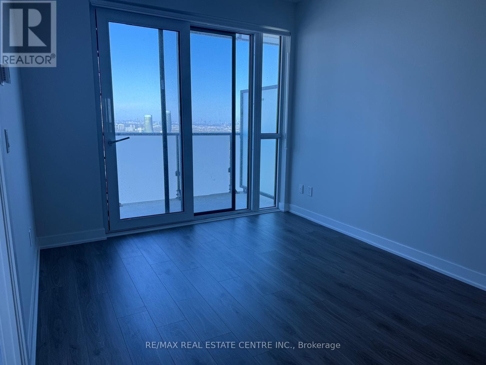 4301 - 430 Square One Drive, Mississauga, Ontario  L5B 0L6 - Photo 26 - W12947772