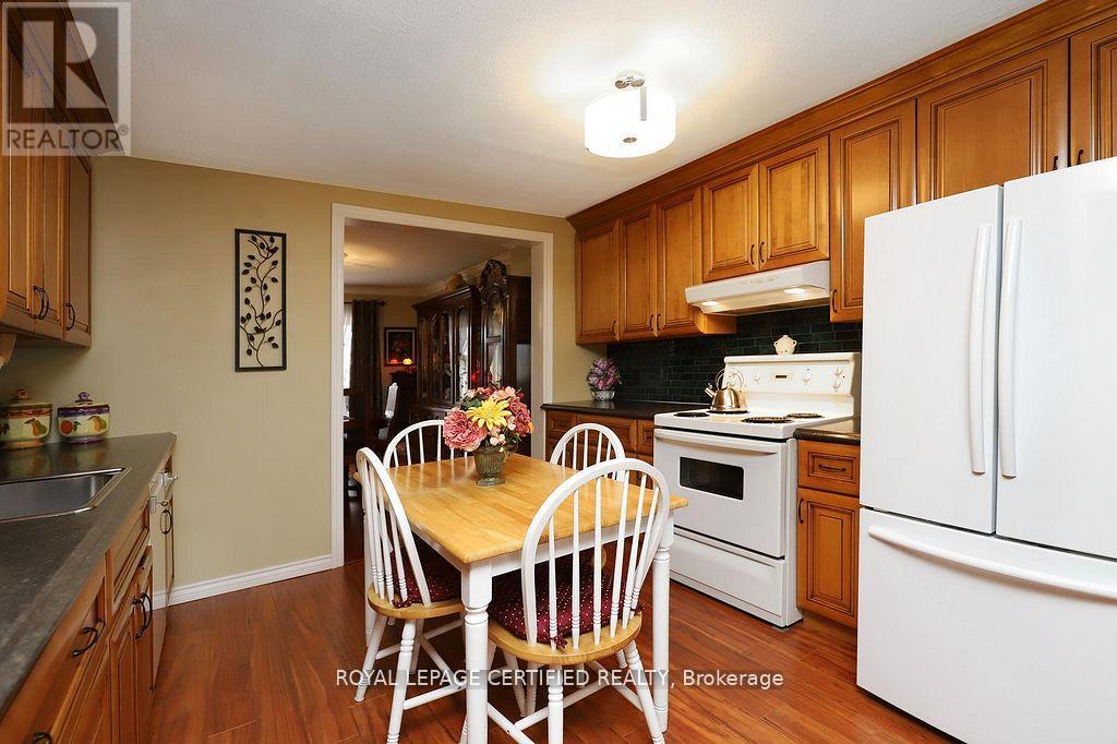 37 Jessie Street, Brampton, Ontario  L6Y 1L5 - Photo 11 - W12947804