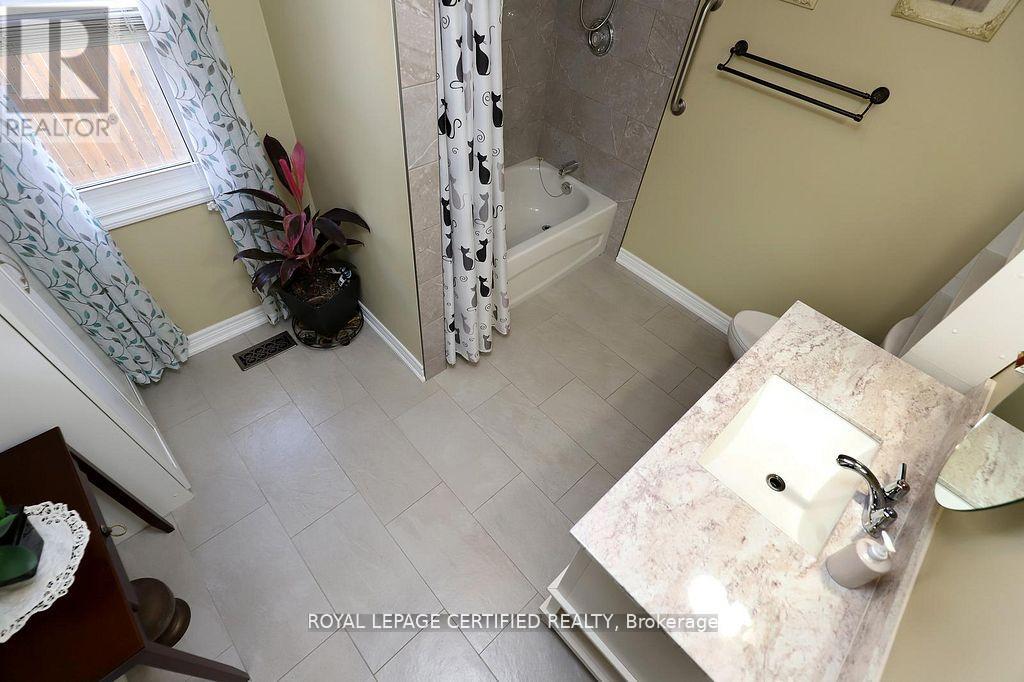 37 Jessie Street, Brampton, Ontario  L6Y 1L5 - Photo 21 - W12947804