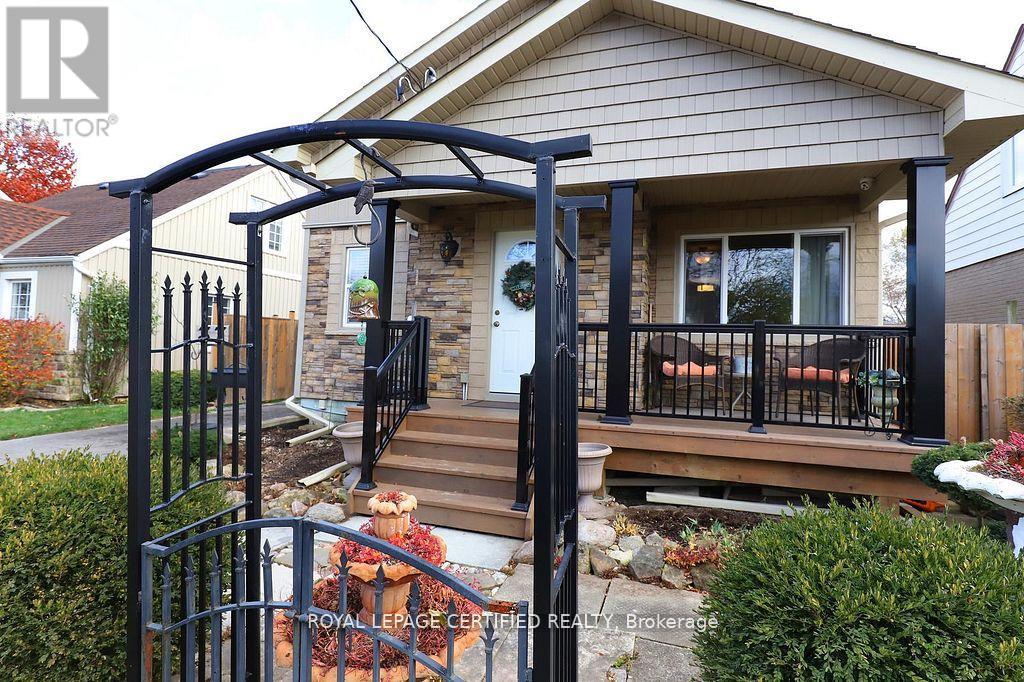 37 Jessie Street, Brampton, Ontario  L6Y 1L5 - Photo 3 - W12947804