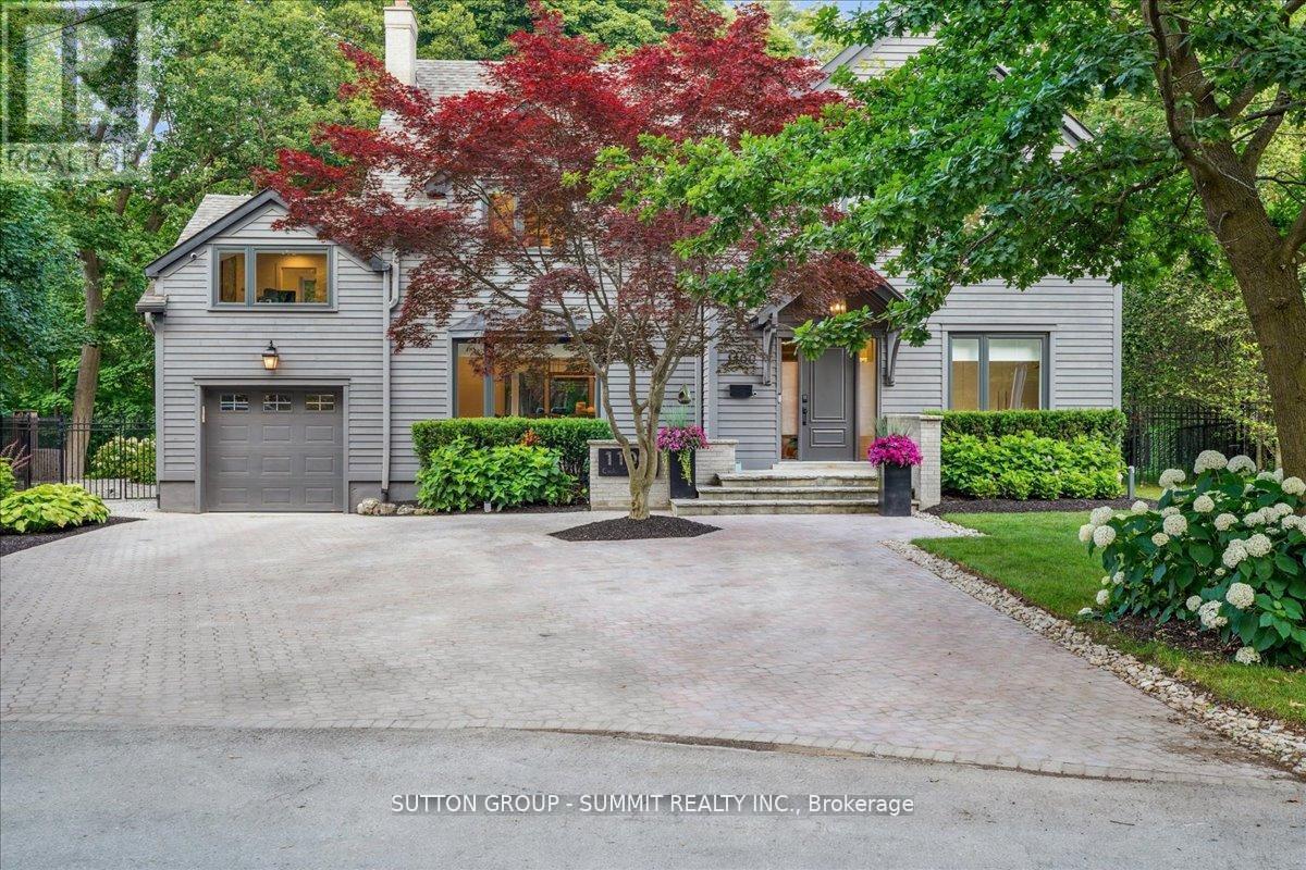 1100 CEDAR GROVE BOULEVARD, Oakville, Ontario