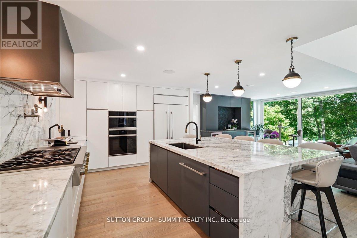 1100 Cedar Grove Boulevard, Oakville, Ontario  L6J 2C4 - Photo 13 - W12947808