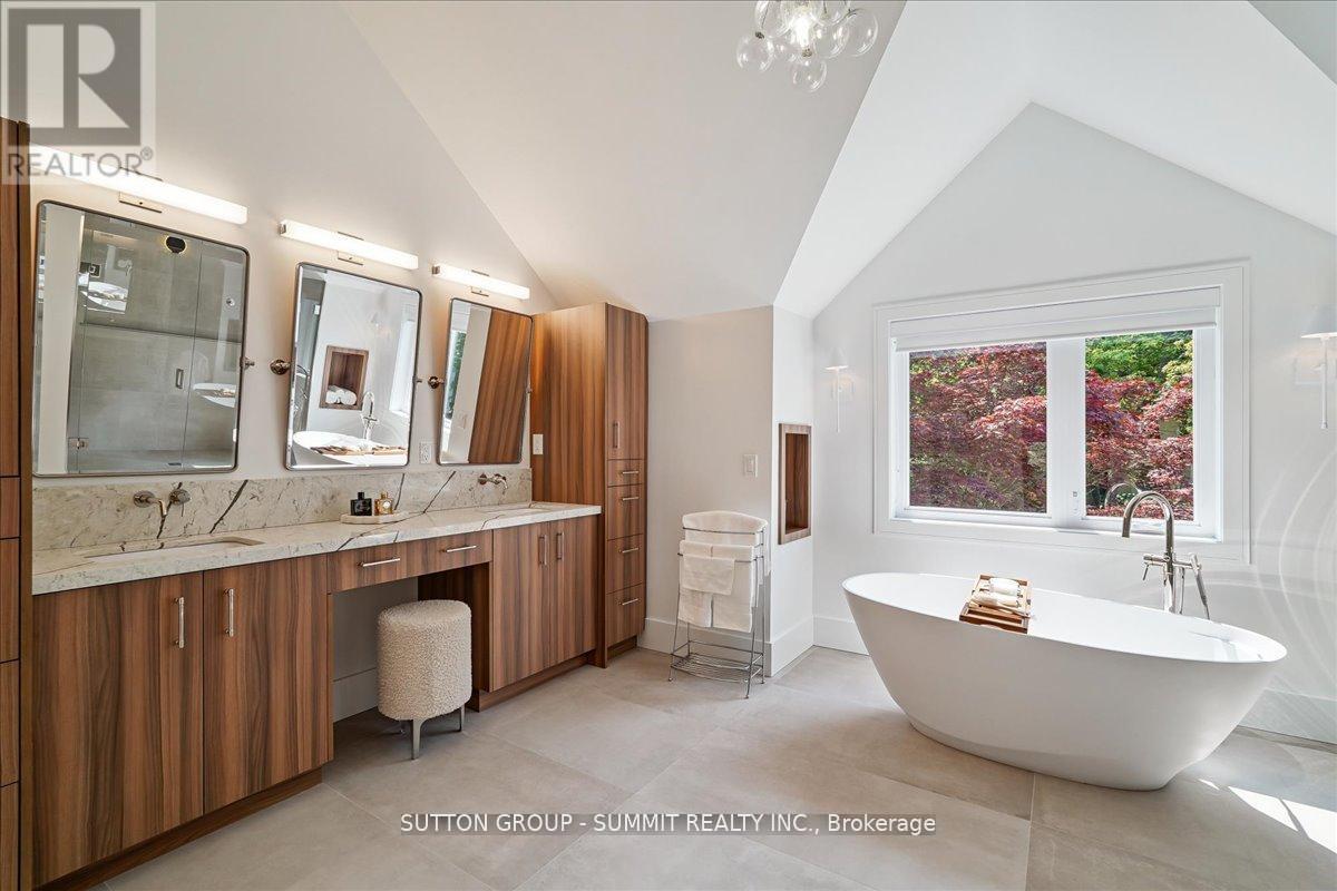 1100 Cedar Grove Boulevard, Oakville, Ontario  L6J 2C4 - Photo 28 - W12947808