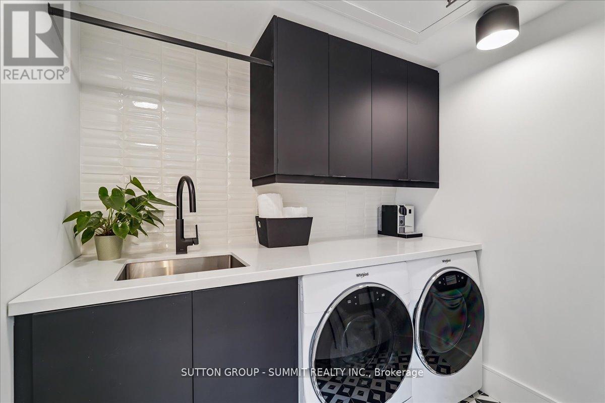 1100 Cedar Grove Boulevard, Oakville, Ontario  L6J 2C4 - Photo 34 - W12947808