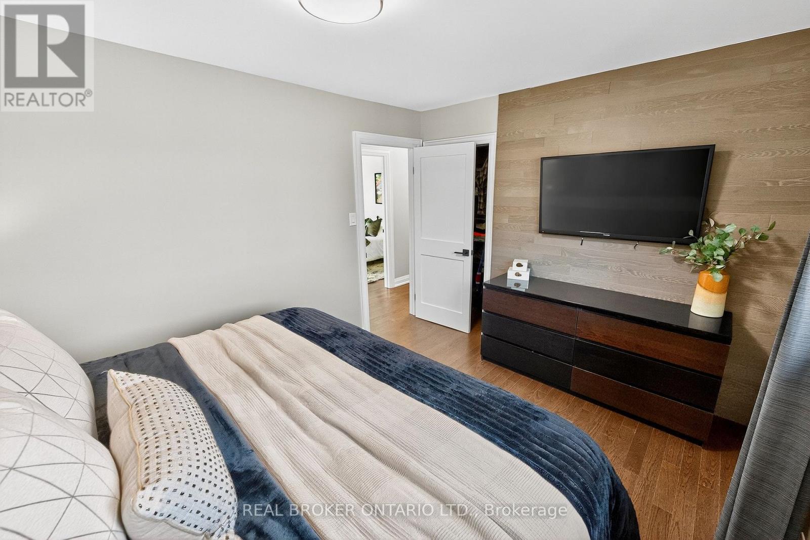 10 Essex Place, Brampton, Ontario  L6T 2A6 - Photo 21 - W12947856