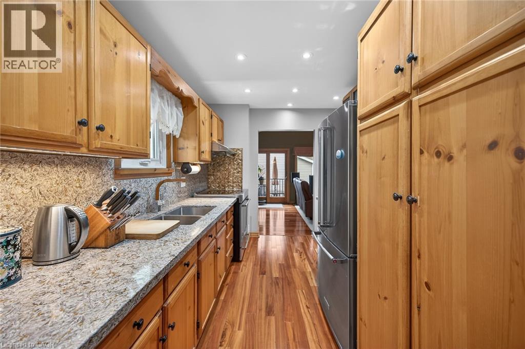 3 Second Street S, Stoney Creek, Ontario  L8G 1R4 - Photo 15 - 40816080