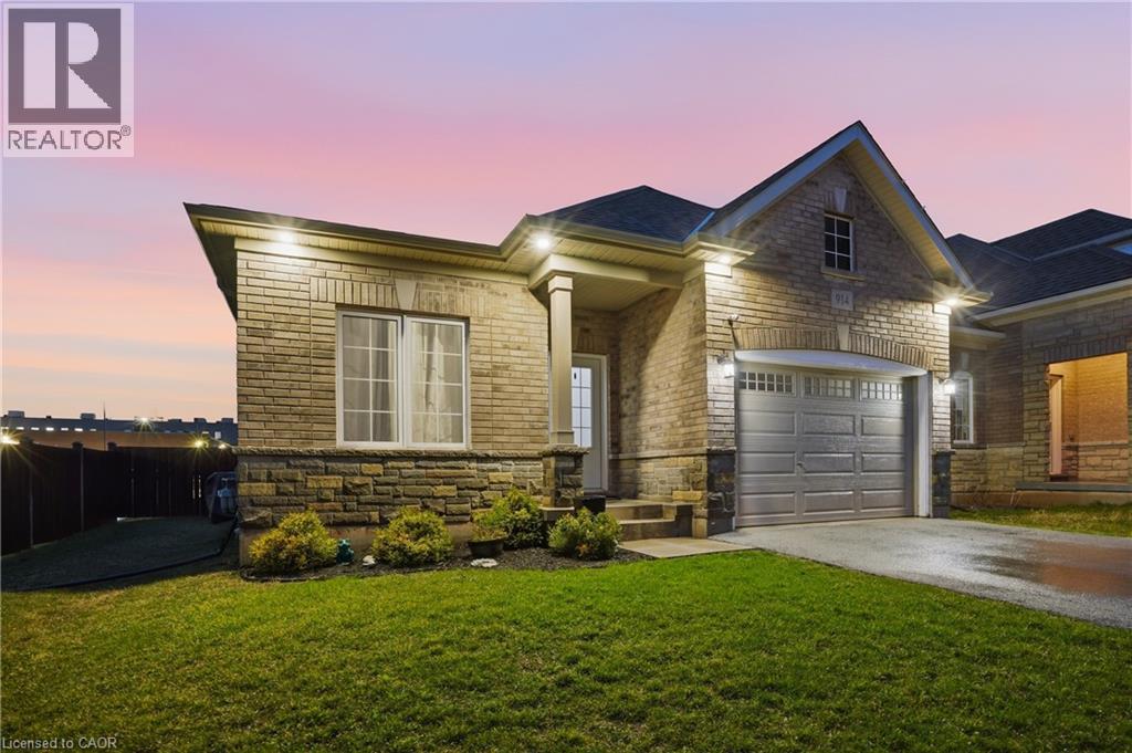 914 Burwell Street, Fort Erie, Ontario  L2A 0E3 - Photo 2 - 40802854