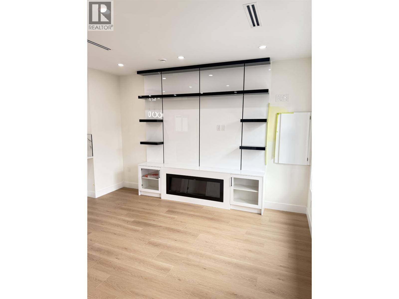 279 E 48th Avenue, Vancouver, British Columbia  V5W 2C9 - Photo 5 - R3097066