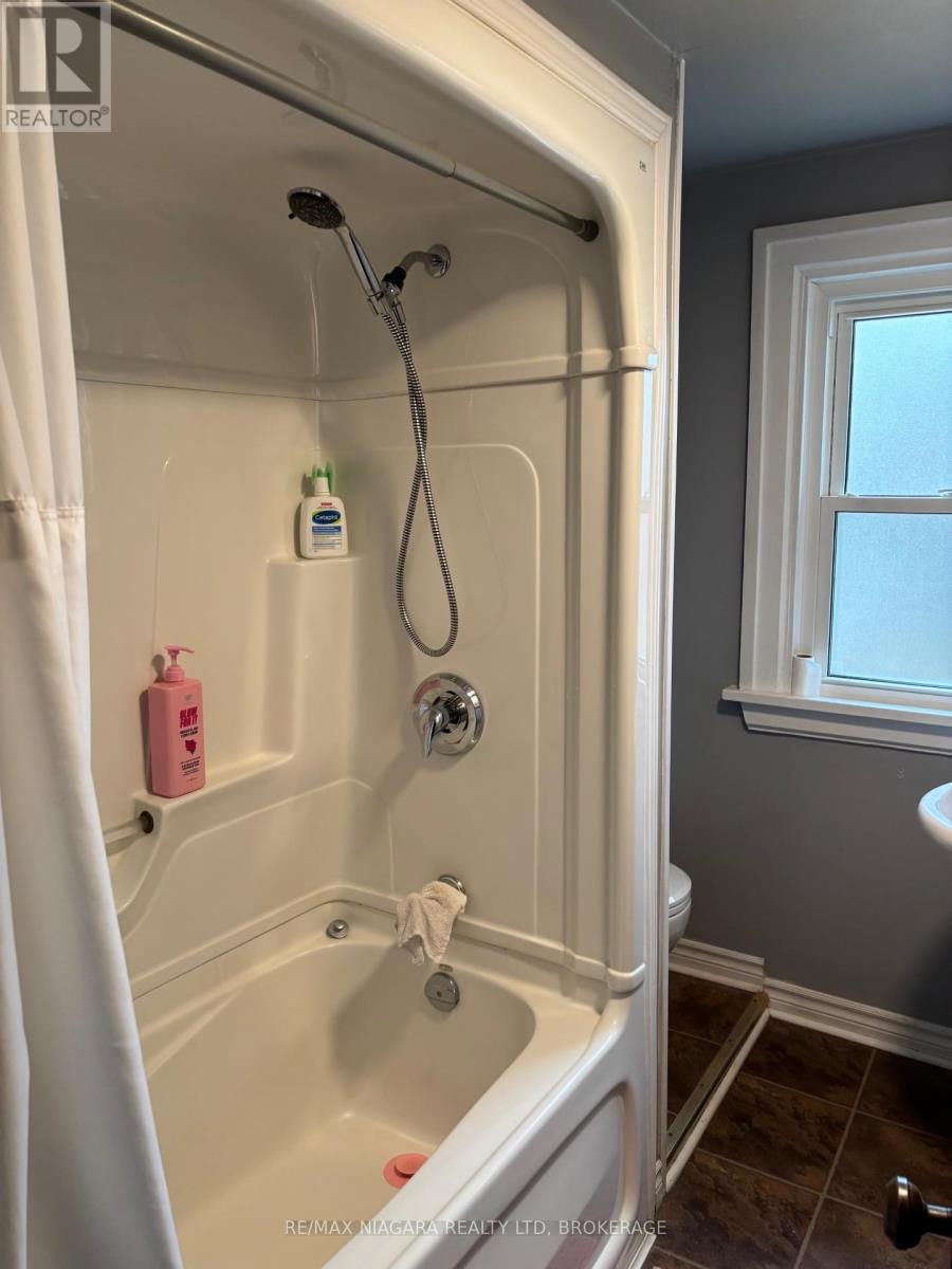 5011 Fifth Avenue, Niagara Falls, Ontario  L2E 4S6 - Photo 11 - X12947980