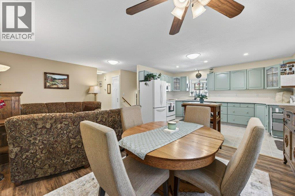 3021 Bank Road, Kamloops, British Columbia  V2B 6Z1 - Photo 15 - 10381236