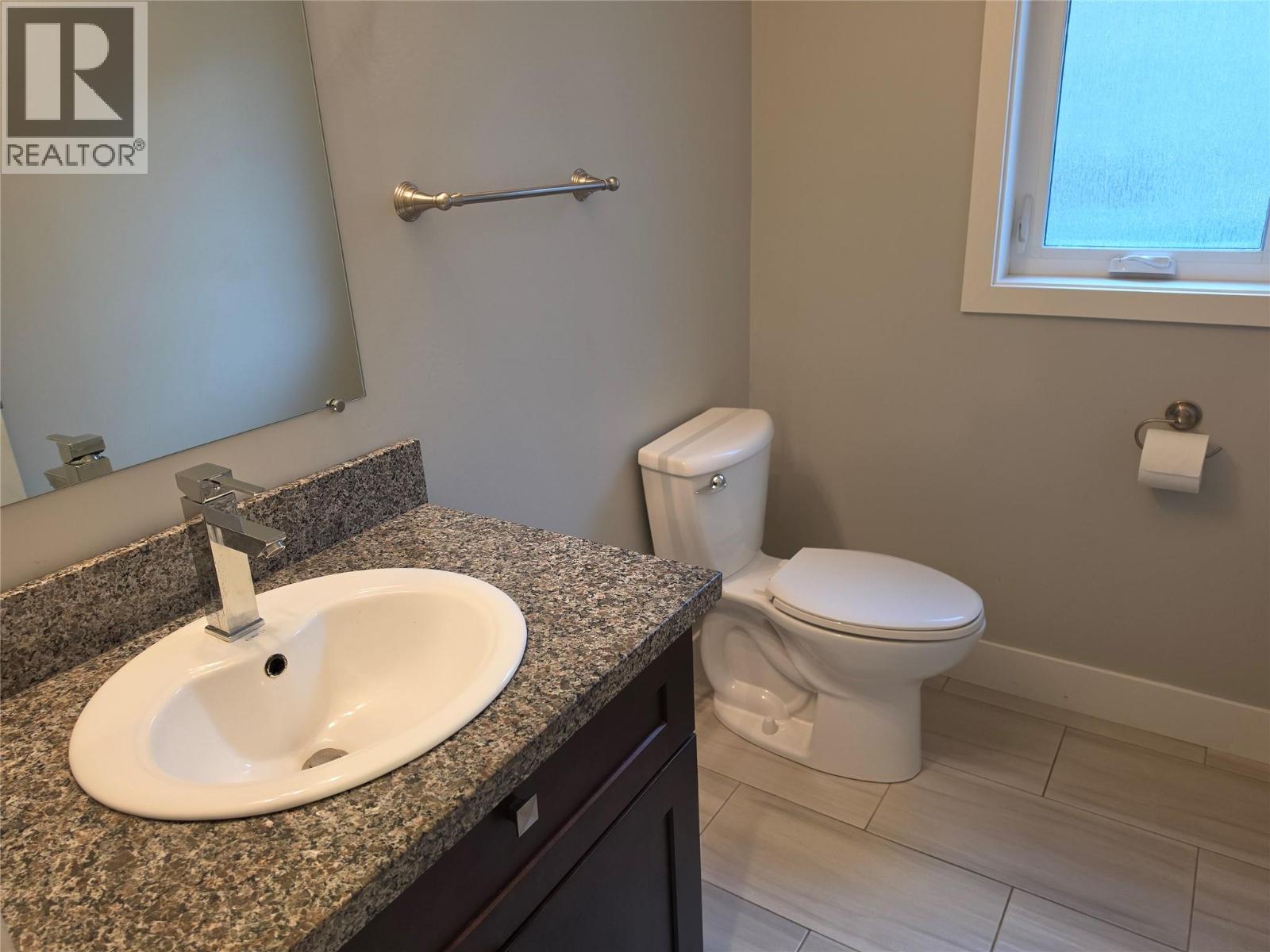 2410 Perrier Lane Unit# B, Nelson, British Columbia  V1L 7C3 - Photo 13 - 10377420