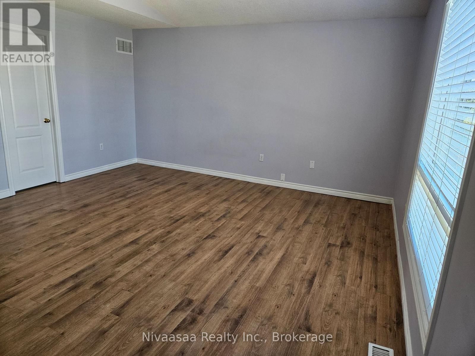 926 Ledbury Crescent, Mississauga, Ontario  L5V 2P8 - Photo 14 - W12947918