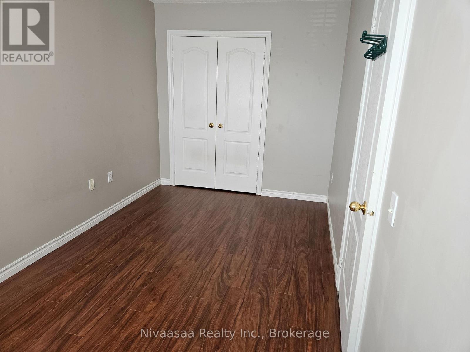 926 Ledbury Crescent, Mississauga, Ontario  L5V 2P8 - Photo 18 - W12947918