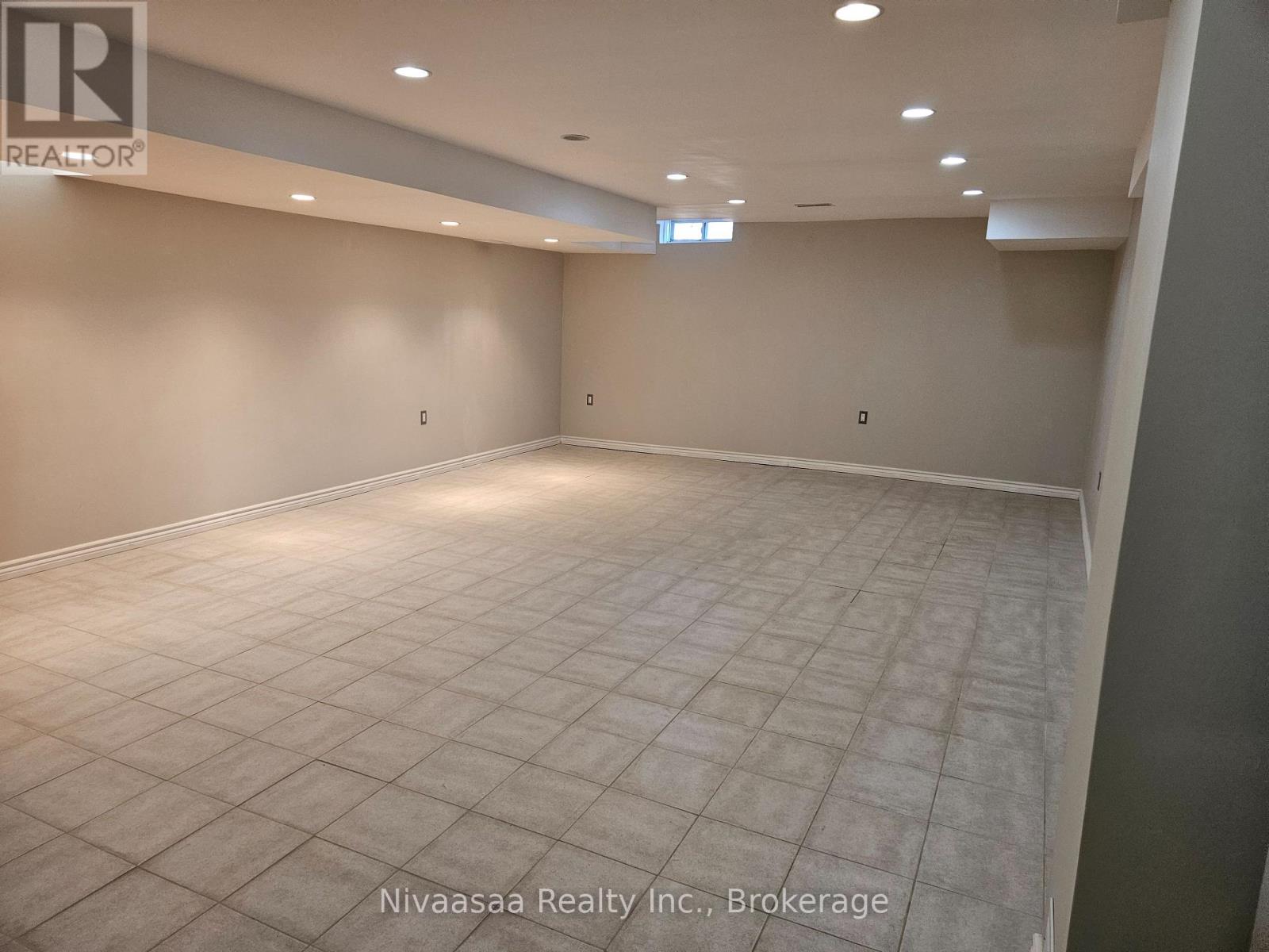 926 Ledbury Crescent, Mississauga, Ontario  L5V 2P8 - Photo 23 - W12947918