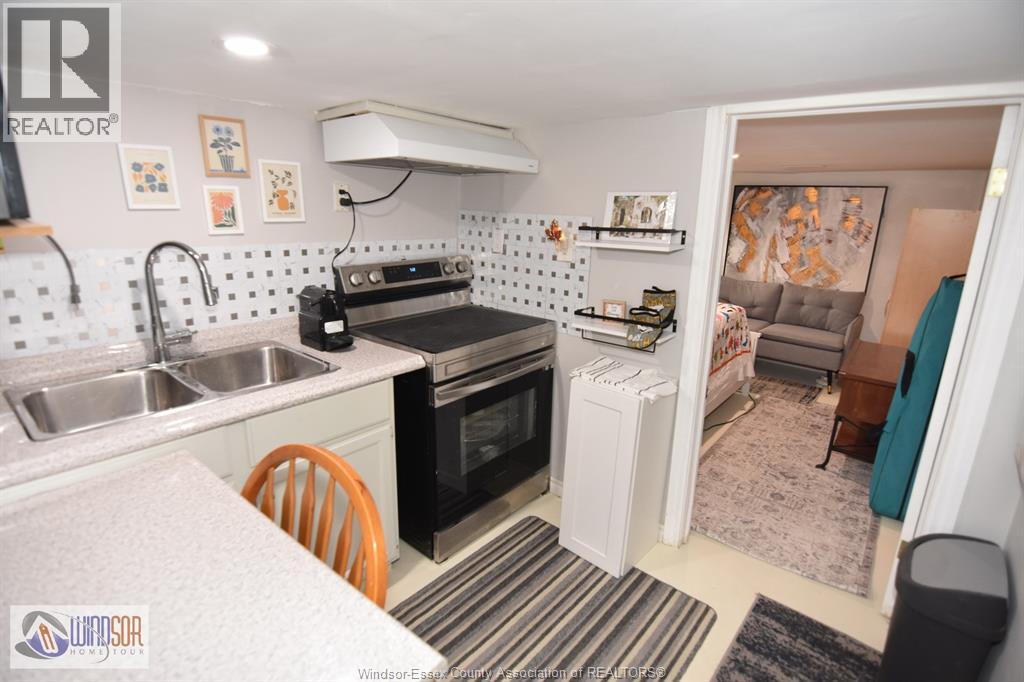 965 Bridge, Windsor, Ontario  N9B 2M9 - Photo 30 - 26006773