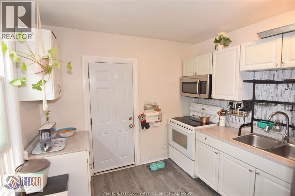 965 Bridge, Windsor, Ontario  N9B 2M9 - Photo 18 - 26006773