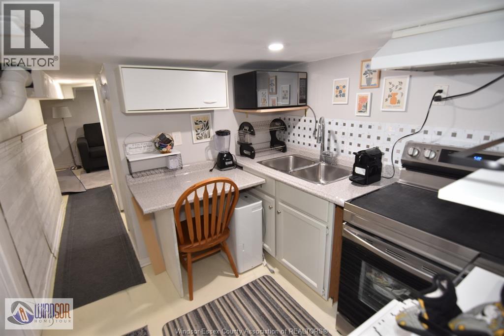 965 Bridge, Windsor, Ontario  N9B 2M9 - Photo 31 - 26006773